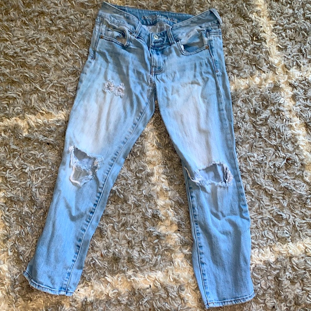American eagle light ripped blue jeans